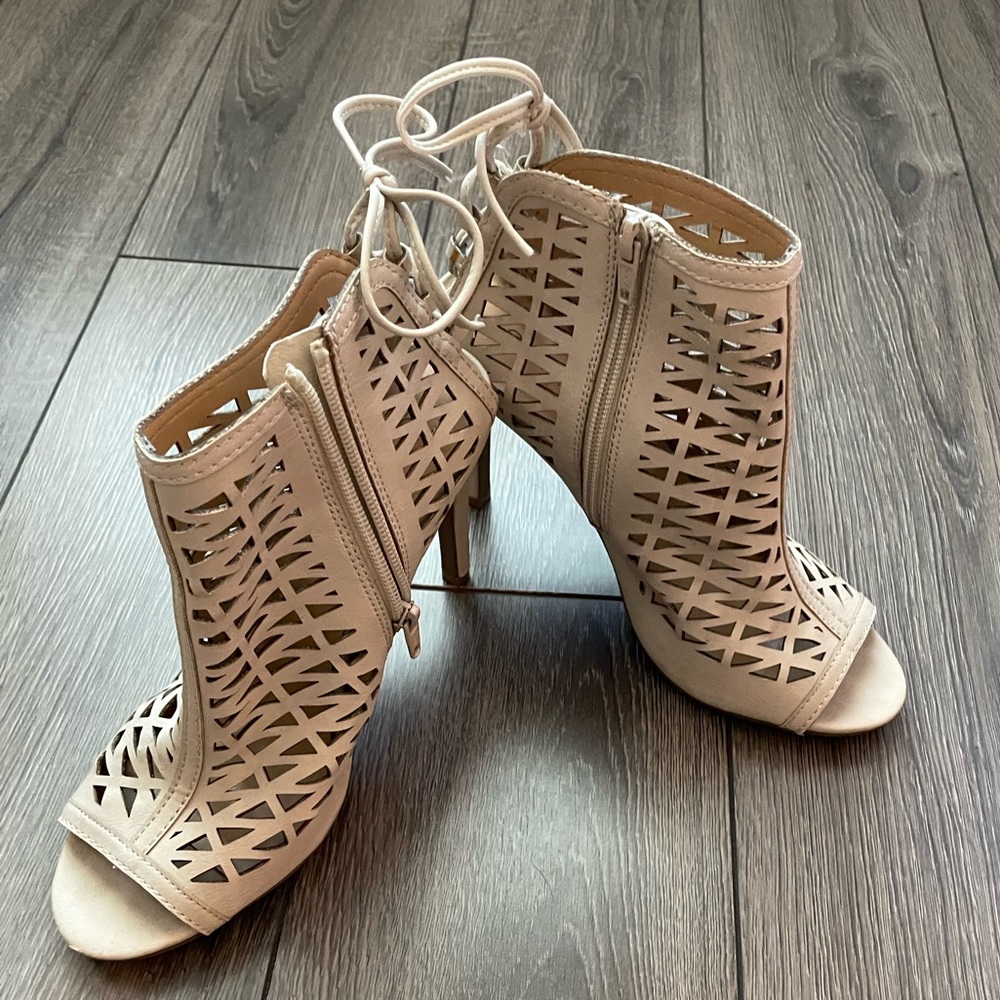 Beige Zip up Opened Toed Heels